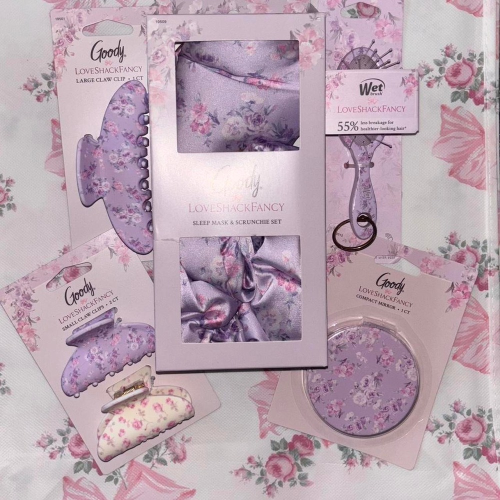 Loveshackfancy wet brush & Goody LoveShackFancy purple floral hair accessoriEs